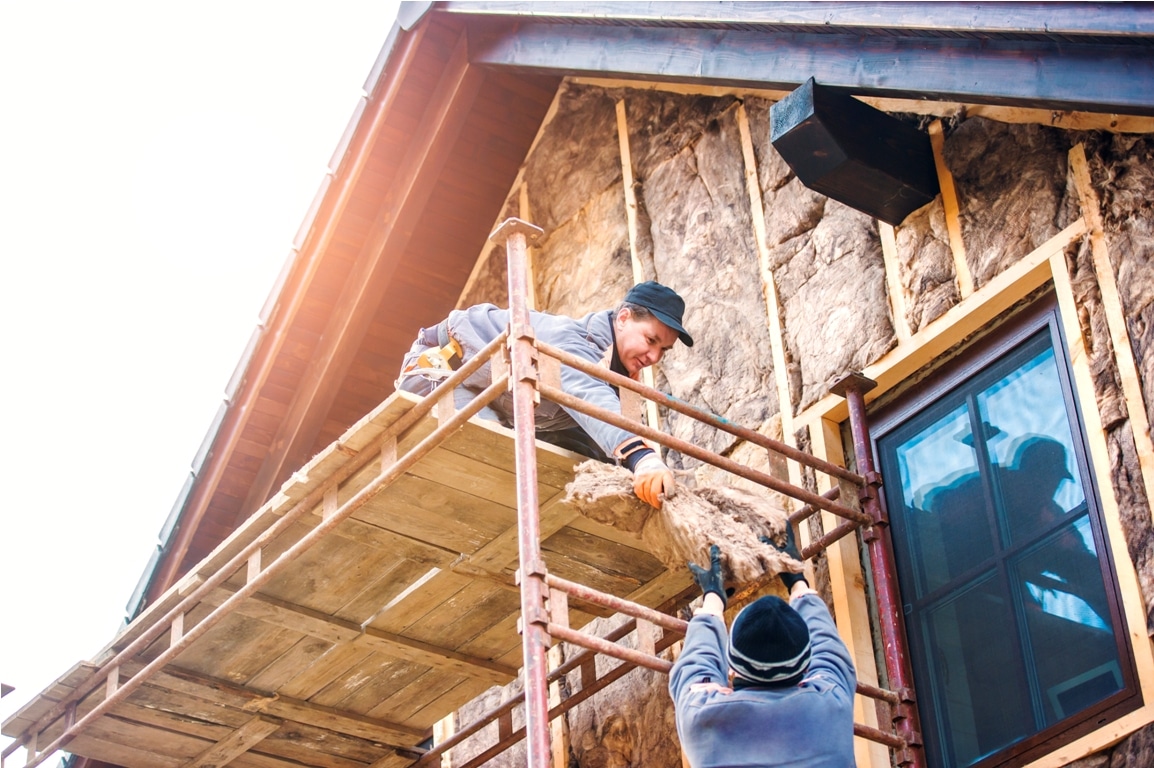 construction workers thermally insulating house fa 2021 08 26 12 08 26 utc