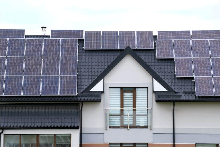residential house with rooftop covered with solar 2022 03 29 23 51 37 utc