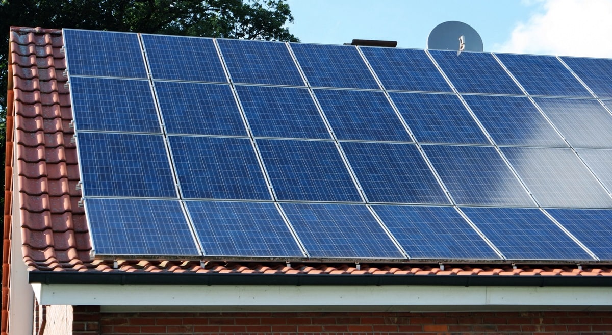 solar power panels on the roof for green energy 2022 11 09 18 06 05 utc