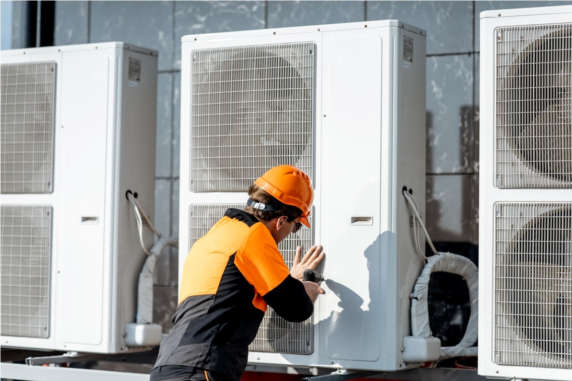 workman installing outdoor unit of the air conditi 2021 09 01 15 21 03 utc